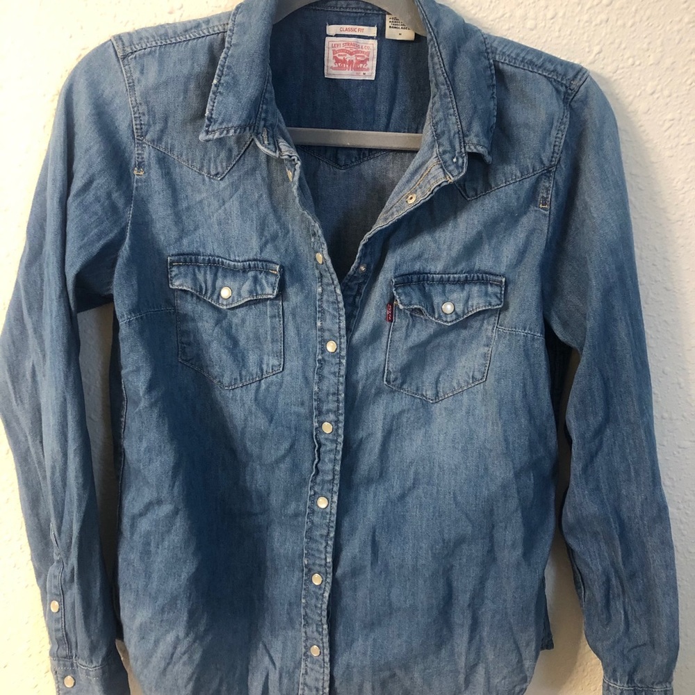 Levi’s denim shirt